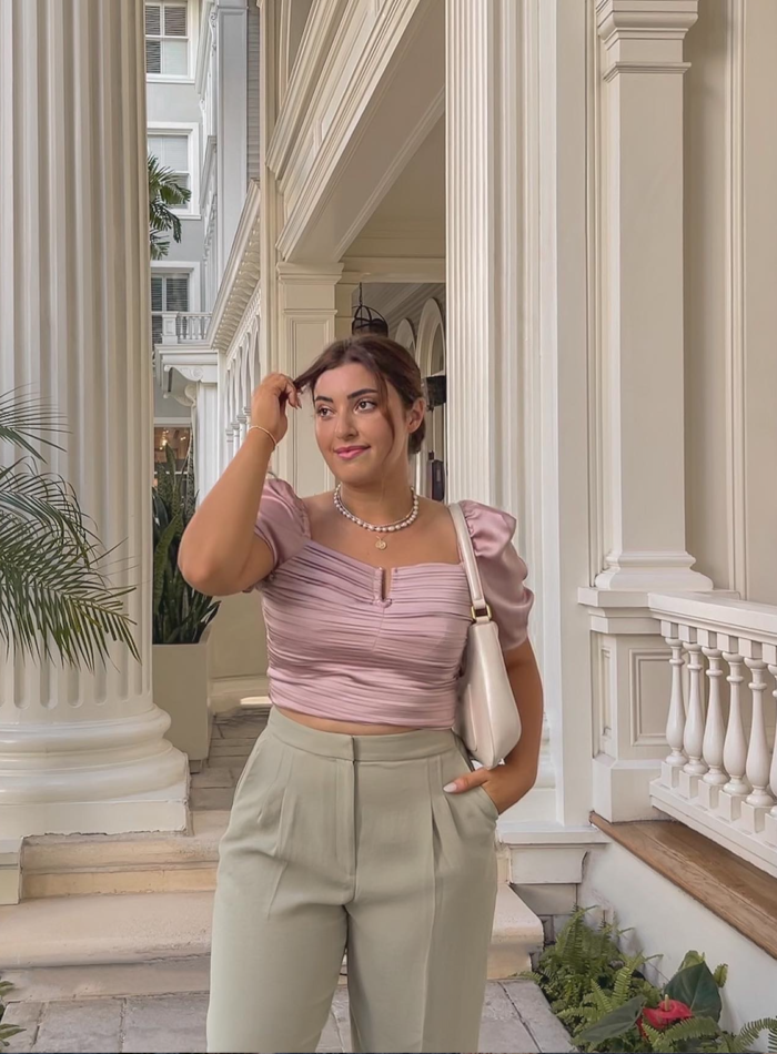 How to Wear Green Trousers